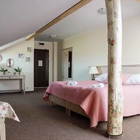 Gosciniec Winnica 3* Slawica