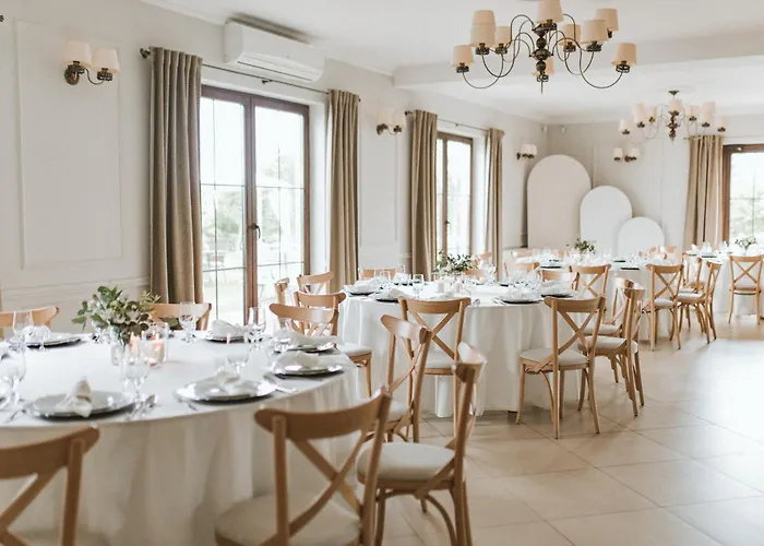 Gosciniec Winnica Inn Slawica